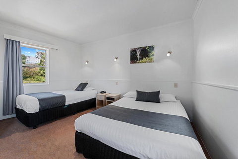 Coach House Launceston - Lismore Accommodation 10