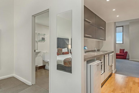 Mantra One Sandy Bay Road - Lismore Accommodation 9
