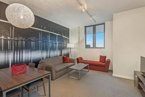 Mantra One Sandy Bay Road - Lismore Accommodation 3