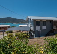 Norm's Beach House - Airlie Beach - Lismore Accommodation
