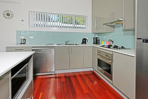 Ocean 1/42, Mollymook - Lismore Accommodation 3