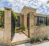 Ocean Keys Cottage - Free WiFi - Lismore Accommodation