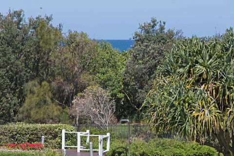 OCEAN RETREAT ON SALT 5203 - Lismore Accommodation 3