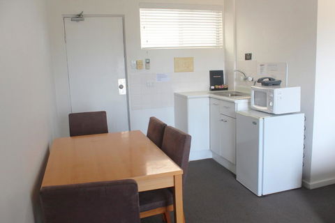 Oceanside Hawks Nest - Lismore Accommodation 2