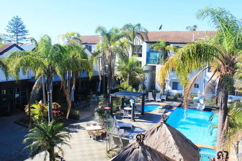 Oceanside Hawks Nest - Lismore Accommodation 1