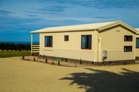 OMARU FARM STAY - Lismore Accommodation 0