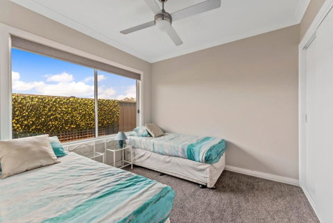 Ontario Way 1 Burrill Lake - Lismore Accommodation 2