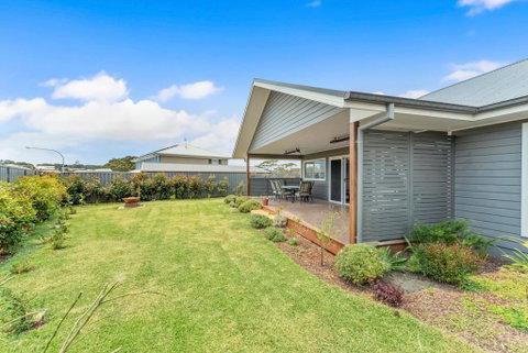 Ontario Way 1 Burrill Lake - Lismore Accommodation 1