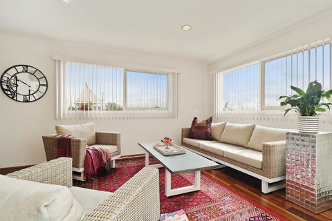 Ourania Luxury Bed And Breakfast Sleeps 7 - Lismore Accommodation 2