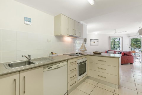Outrigger Apartments Port Douglas - Lismore Accommodation 2