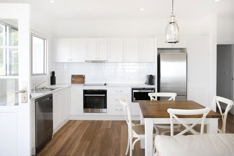 Pa's Beach House - Apartment 2 - Lismore Accommodation 1