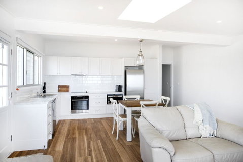 Pa's Beach House - Apartment 2 - Lismore Accommodation 3