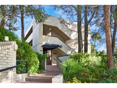 PANAMA-hosted By:L'Abode Accommodation - Lismore Accommodation 1