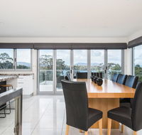 Paradise Point - Tamar Valley 14 Persons Residence with pool - Lismore Accommodation