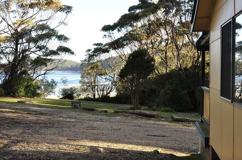Pebbly Beach Shacks - Lismore Accommodation 3