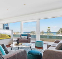 Perpendicular Penthouse - modern beachside apartment - Lismore Accommodation