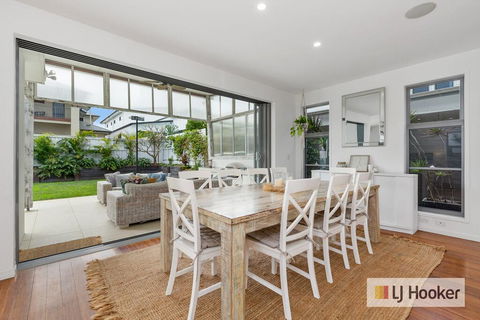 PIRIE BEACH House - Lismore Accommodation 2