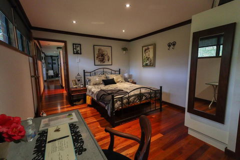 PK Illusions - Lismore Accommodation 2