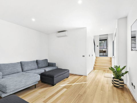 POINT BREAK , NEW LISTING 2019,  - Lismore Accommodation 3