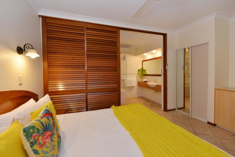 Poolside @ Hibiscus - Lismore Accommodation 2