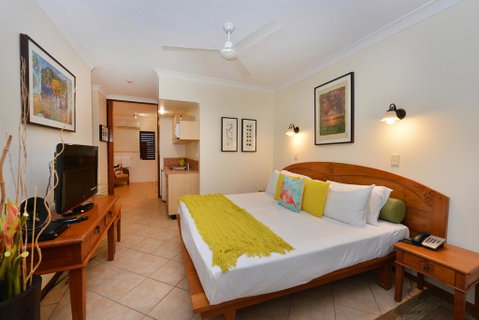 Poolside Studio - Lismore Accommodation 3