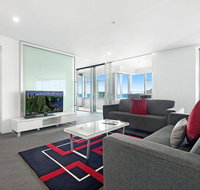 Private 3 Bed Ocean View in Q Surfers Paradise - Lismore Accommodation