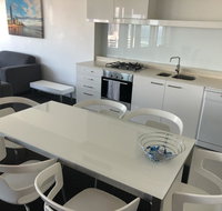 Q1 1 Bedroom apartment on 30th floor - Lismore Accommodation