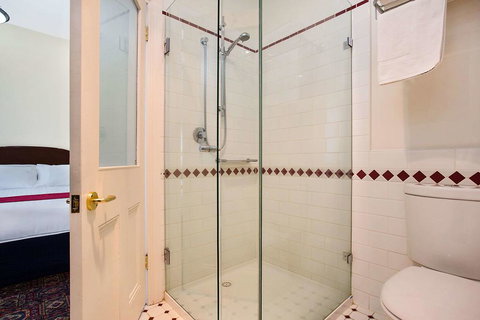 Quality Hotel Bentinck - Lismore Accommodation 2