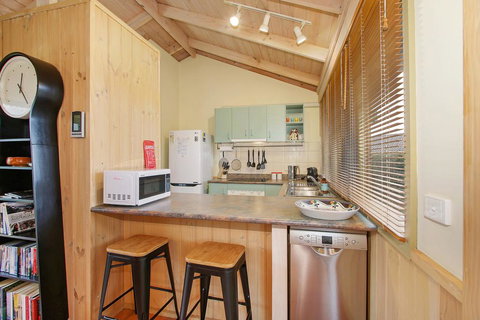 R & R In Bright - Short Walk To Town - Lismore Accommodation 3