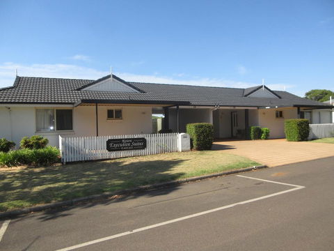 Riviera Executive Suites - Lismore Accommodation 0