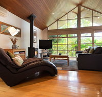 Romantic Treehouse Getaway - Lismore Accommodation
