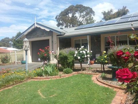 Rose Cottage - Lismore Accommodation 0