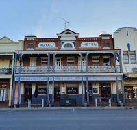 Royal Hotel - Lismore Accommodation