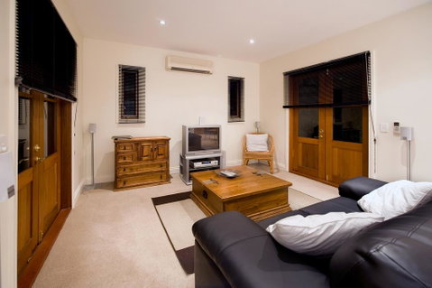 Rubys Garden Cottage - Lismore Accommodation 2