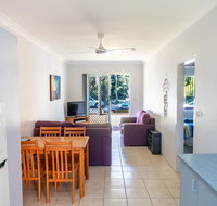 Sand  Sea 3 - Lismore Accommodation