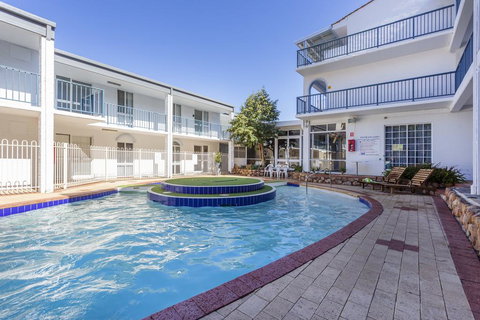 Scarborough Seaside Apartment 217 - Lismore Accommodation 2