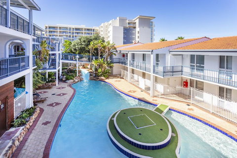 Scarborough Seaside Apartment 217 - Lismore Accommodation 1