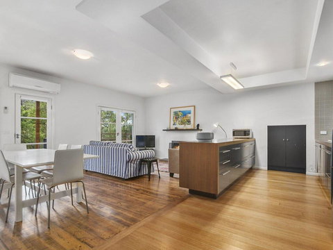 SEA CORNER - Anglesea - Lismore Accommodation 1