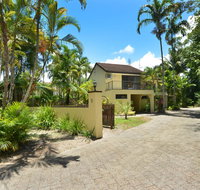 Sea La Villa Port Douglas - Lismore Accommodation