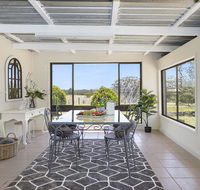 Silky Oak Cottage - cosy with country views - Lismore Accommodation