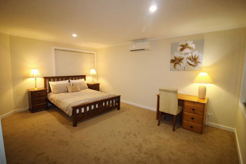 Silver House - Melbourne Airport Accommodation - Lismore Accommodation 0