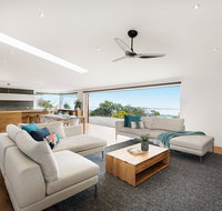 Skyluxe Luxury Retreat with water views and deluxe interior from every room - Lismore Accommodation
