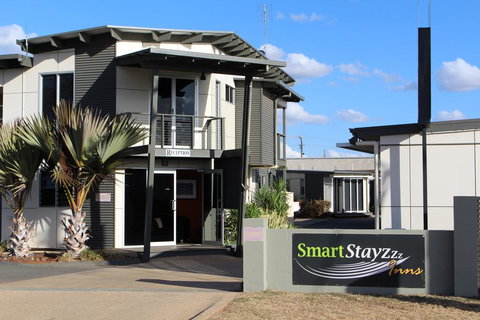 Smart Stayzzz Inns - Lismore Accommodation 0