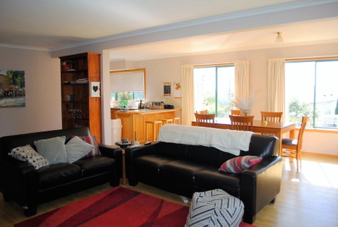 Spacious And Central To CBD - Lismore Accommodation 0