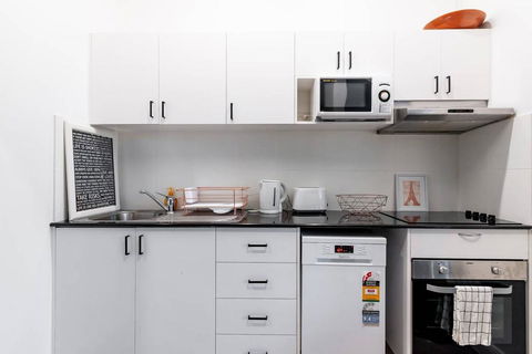 Spacious Woolloomooloo Apartment In Great Location - Lismore Accommodation 2