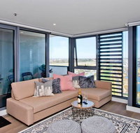 Spectacular Private Balcony Views with Pool - Lismore Accommodation