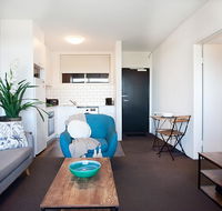 Sprawling City Views and Balcony in Cosy Apartment - Lismore Accommodation