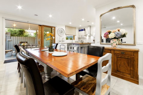 StayCentral - Rosanna Luxurious Mansion - Lismore Accommodation 2