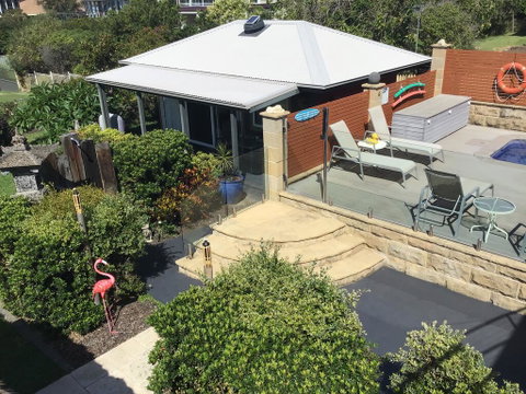 Studio Cabana On Golf In Mollymook - Lismore Accommodation 3