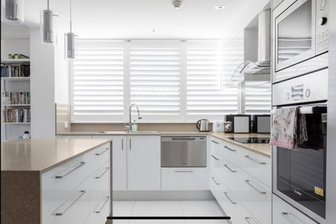 Stunning Burleigh Beach Apartment - Lismore Accommodation 1